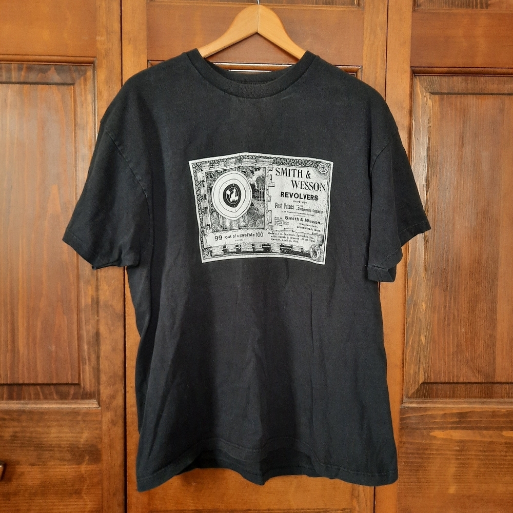 Smith & Wesson Revolvers Cotton Black Graphic Unisex T-shirt Size Large